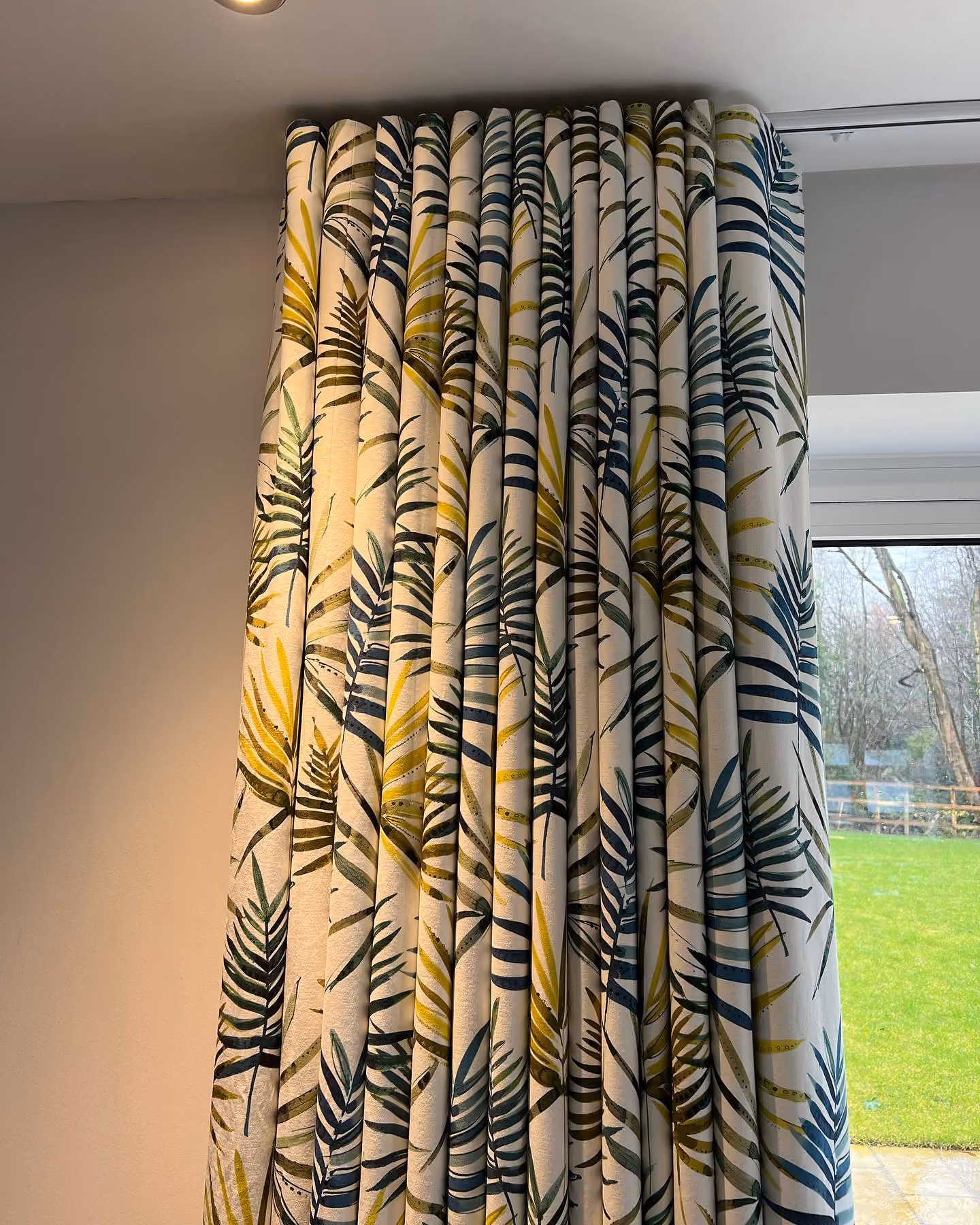 curtain track